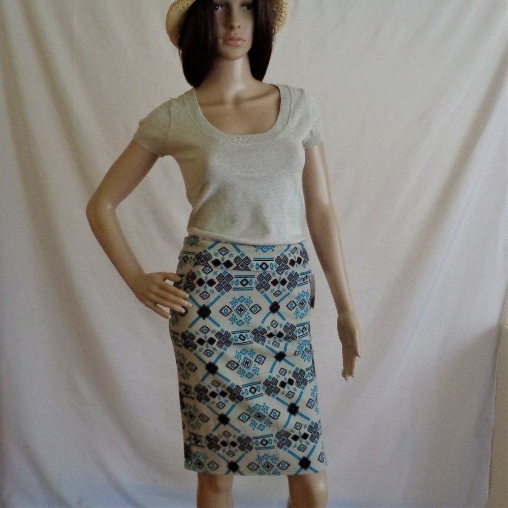 NWT LuLaRoe Cassie pencil skirt Size Small
